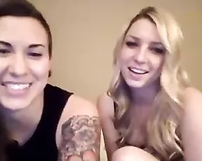 Lipstick_loverz tattoo sexy girls in free private show