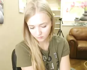 Olita1 young slim blonde free private show