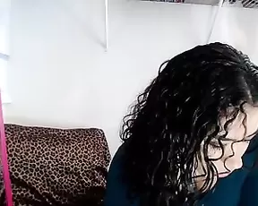 NiaCruso beauty latina brunette show sweet ass webcam show