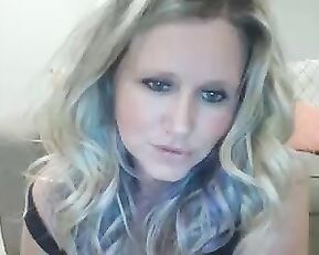 Horniesthousewife mature blonde huge squirt webcam show