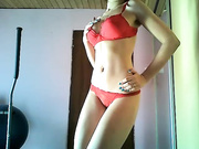 CukierkowaPara beauty slim milf in red underwear erotic dancing webcam show