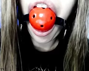Allteya body oil and anal dildo live show