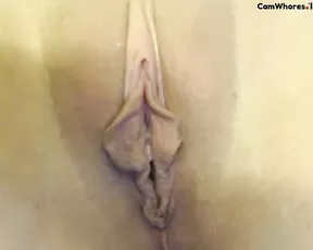 janessab - close up shaved pussy