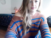 Busty_ir_housewife sexy blonde milf in bed masturbate use glass dildo webcam show