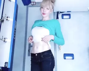 Blonde with great bod licked and getting smashed