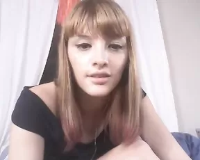 Tits get exposed on the webcam