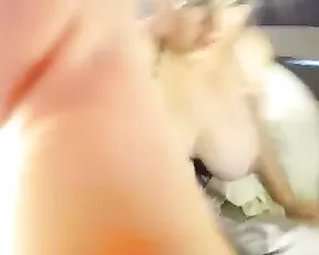 Luscious Indian chick slams her box with a toy