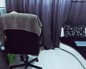 missadictive little show