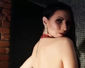 LillyRoma Red Latex