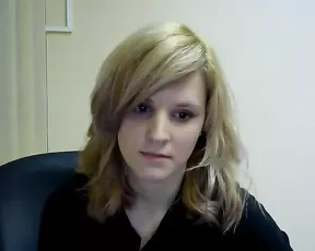 Petite honey needs to ride it
