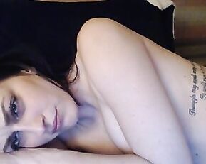 So pretty brunette wife make a hell of a blowjob when parents are out of house