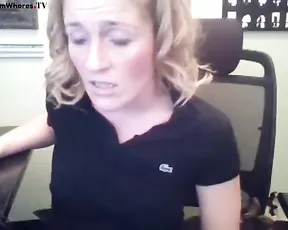 newportnigga playing on live webcam