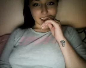 Large guy penetrates a tiny babe