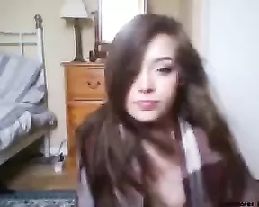 KittyCashew1 on all fours
