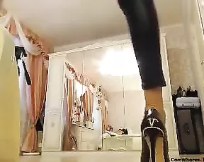 Shakemyselfxx leather leggings and heels