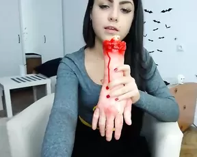 Youstinah sexy brunette funshow mask batman free webcam show