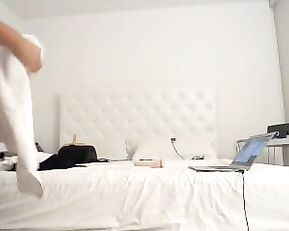 Makayladivine milf riding dildo webcam show