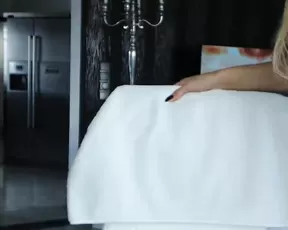 Blow job on the tiles
