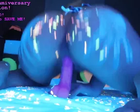 rileyraine420 3 year anniversary glow in the dark