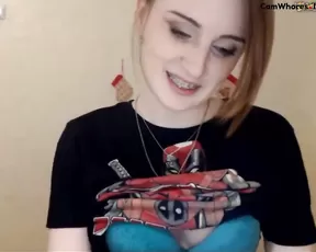 Nanameee get her tits out again