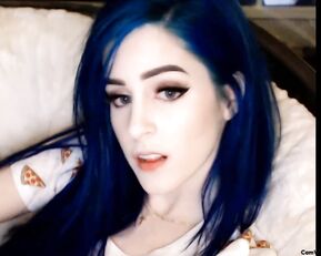 mfc Kati3kat zoomed in face cumshow