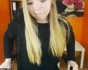nikkishygirl Show