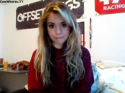 One ridiculously cute webcam hottie