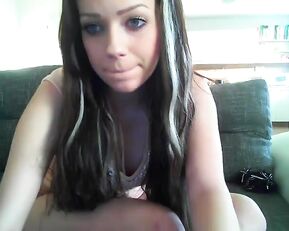 So pretty brunette female make a hot webcam fun my friends,enjoy