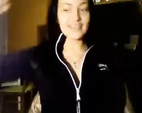 VoyagerHot masturbates in front of shop guest