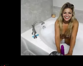 KinkyKristen2 Sexy Beautiful Blonde Naked Taking A Bath