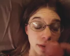 tradegirl11 - Big Facial On Glasses