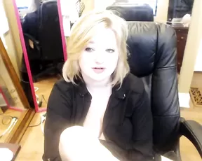Blonde shows off her tiny titties as she dances