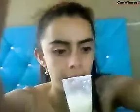 zuleikasexwet_milk_drinkmilk