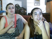 Kinky blonde in front of the webcam