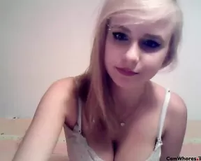 Kobiecaidelikatna showup 2
