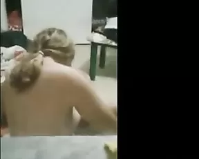 Espiando a mi Hermanita Menor