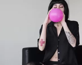 eliskye_ JOI - Make it pop with BALLOON