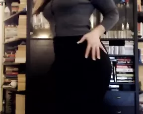 Mature teacher rides dildo