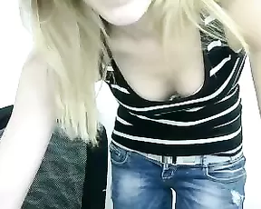 So pretty brunette ex-wife surrender sucking ex-cock in her mother house,!damn!