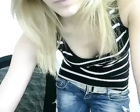 So pretty brunette ex-wife surrender sucking ex-cock in her mother house,!damn!