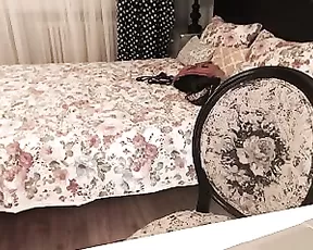 Pixie Woman Brushes Her Teeth With Cum