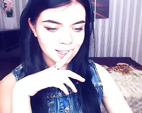 Horny slut stuffs her ass with all kinds of things
