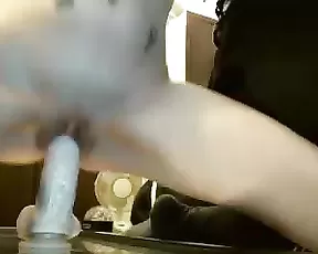 Teen loves to masturbate when horny