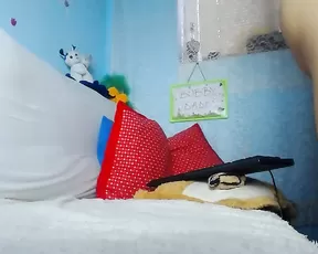 Naughty girlfriend lets her boyfriend film her while she masturbates