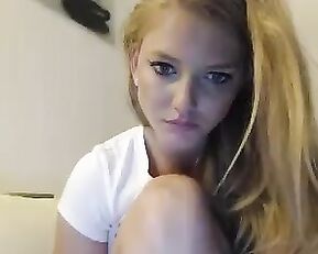 Angeleyesblue25 sweet busty blonde in free webcam show