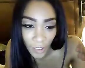 Parisbanks latina fingering wet pussy webcam show
