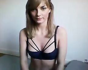 Girlwithgreeneyes girl play witj vibrator in bed webcam show