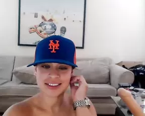 Stackdshorty juicy milf wet body in oil webcam show