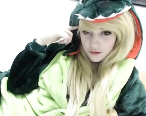 Lana_rain teen blonde free webcam show