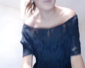 Lusty Asian model in action